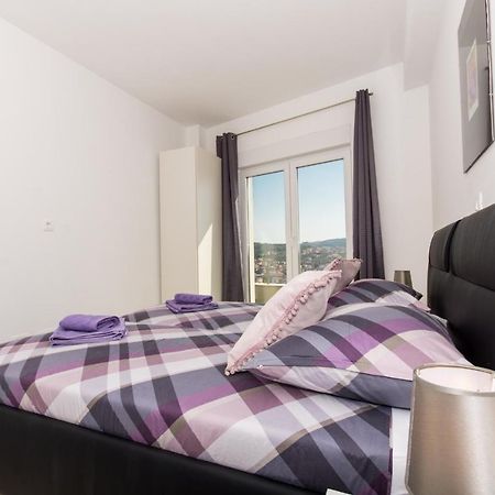 Apartment Julia Trogir Exterior photo